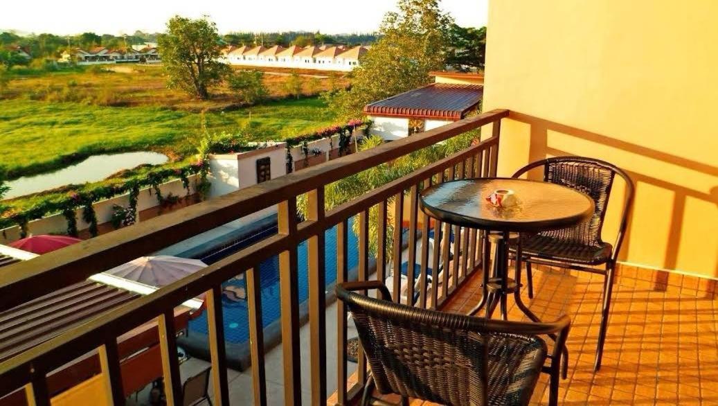 4 Palms Resort Бан Саре Екстериор снимка