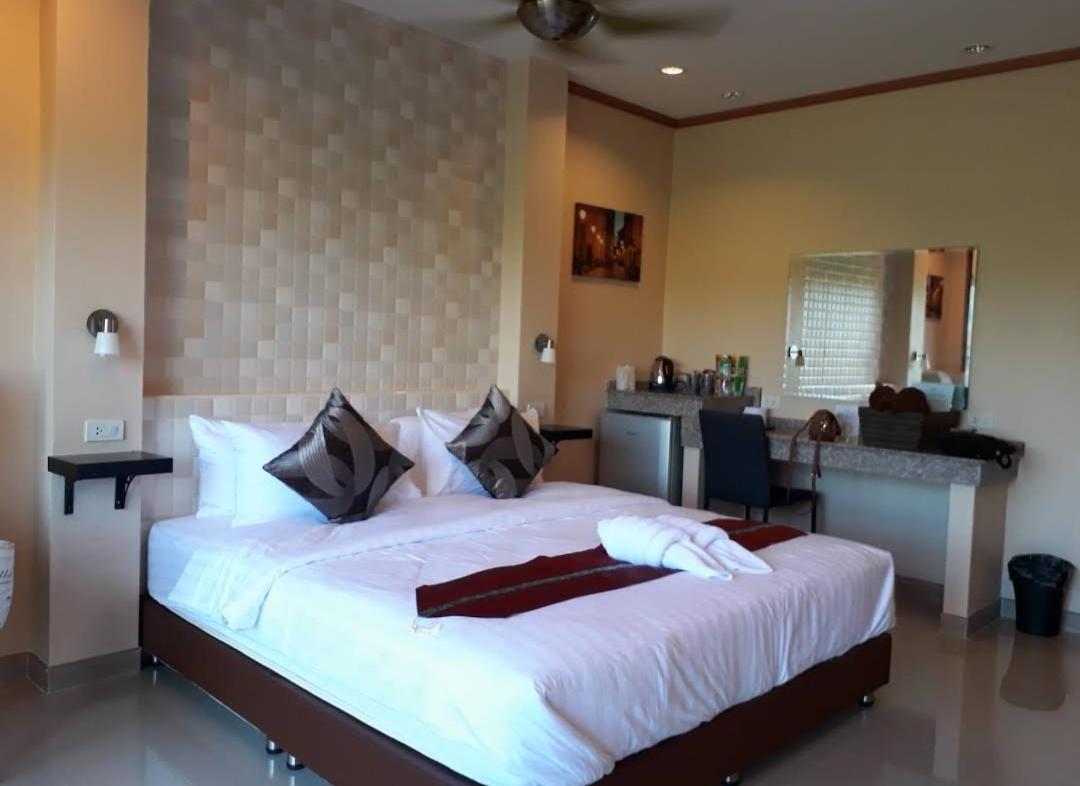 4 Palms Resort Бан Саре Екстериор снимка