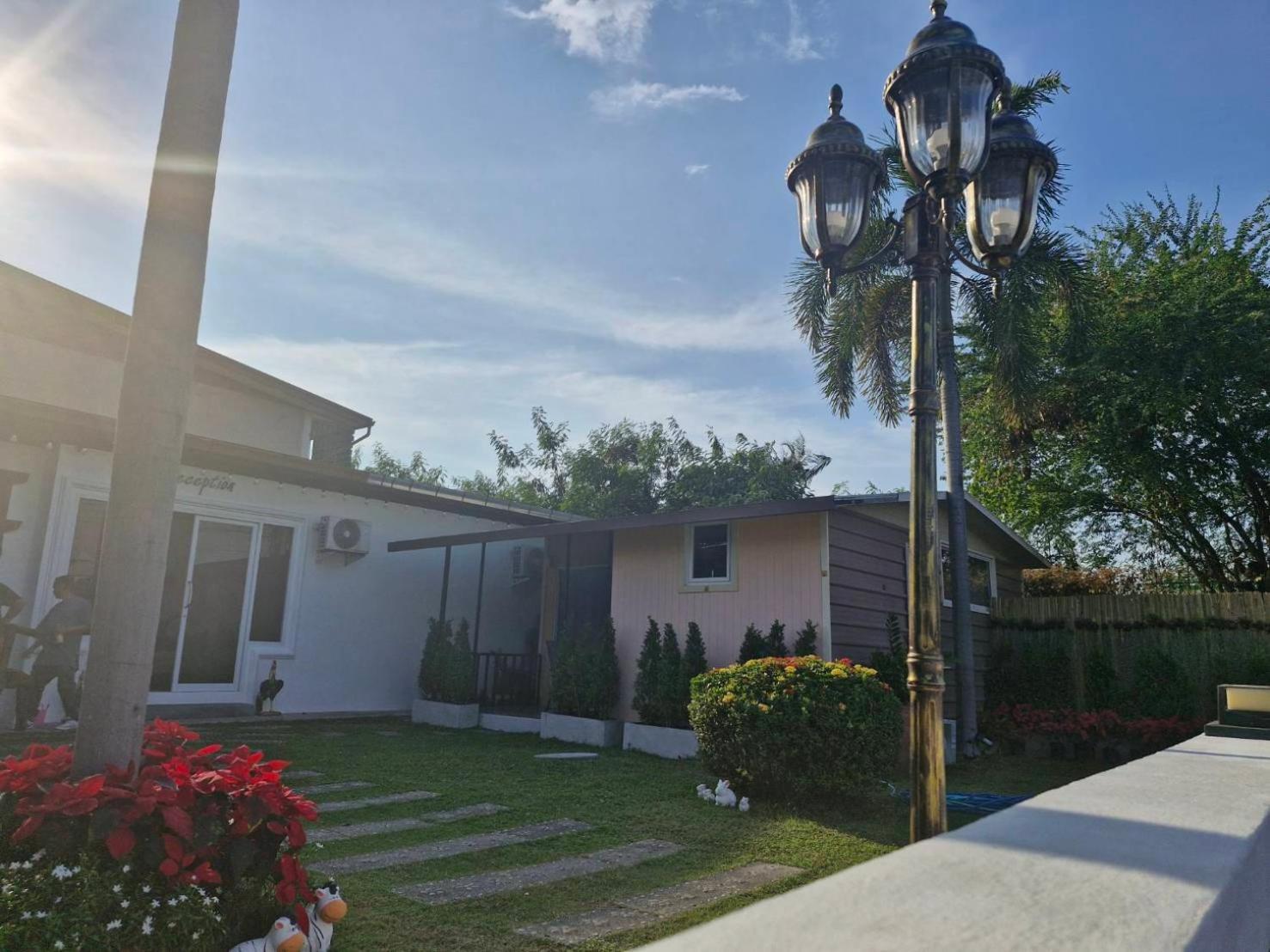 4 Palms Resort Бан Саре Екстериор снимка