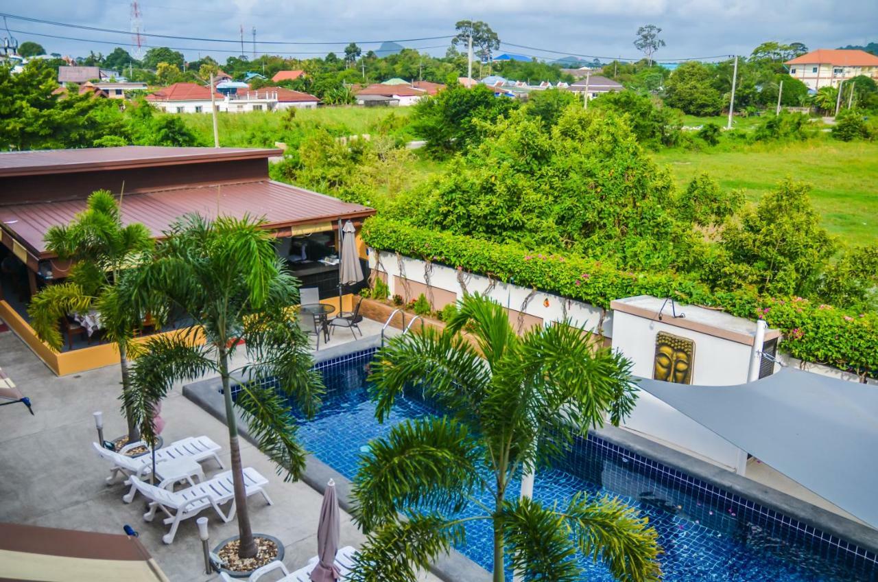 4 Palms Resort Бан Саре Екстериор снимка